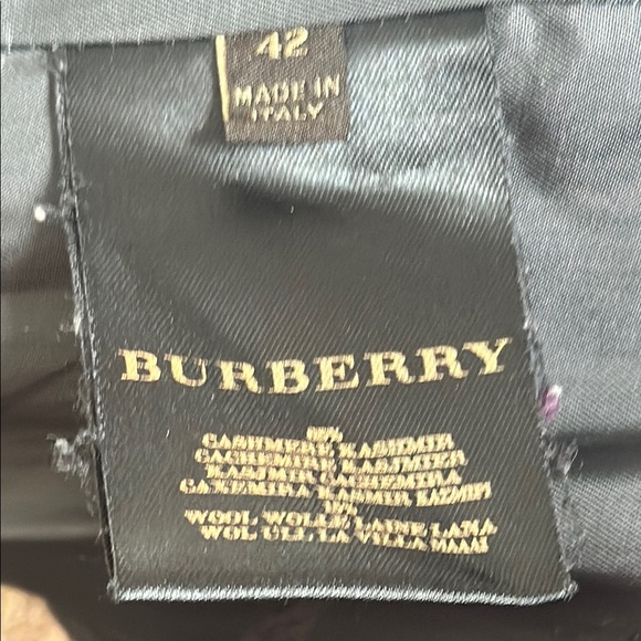 Burberry Dove Gray Coat with Many Detail gorgeous color and style. - Picture 13 of 14